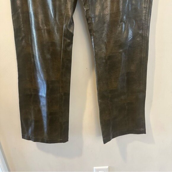 Womyn Shimmering Brown Gold Textured Snake Embossed Pants Size 6 - Picture 5 of 11